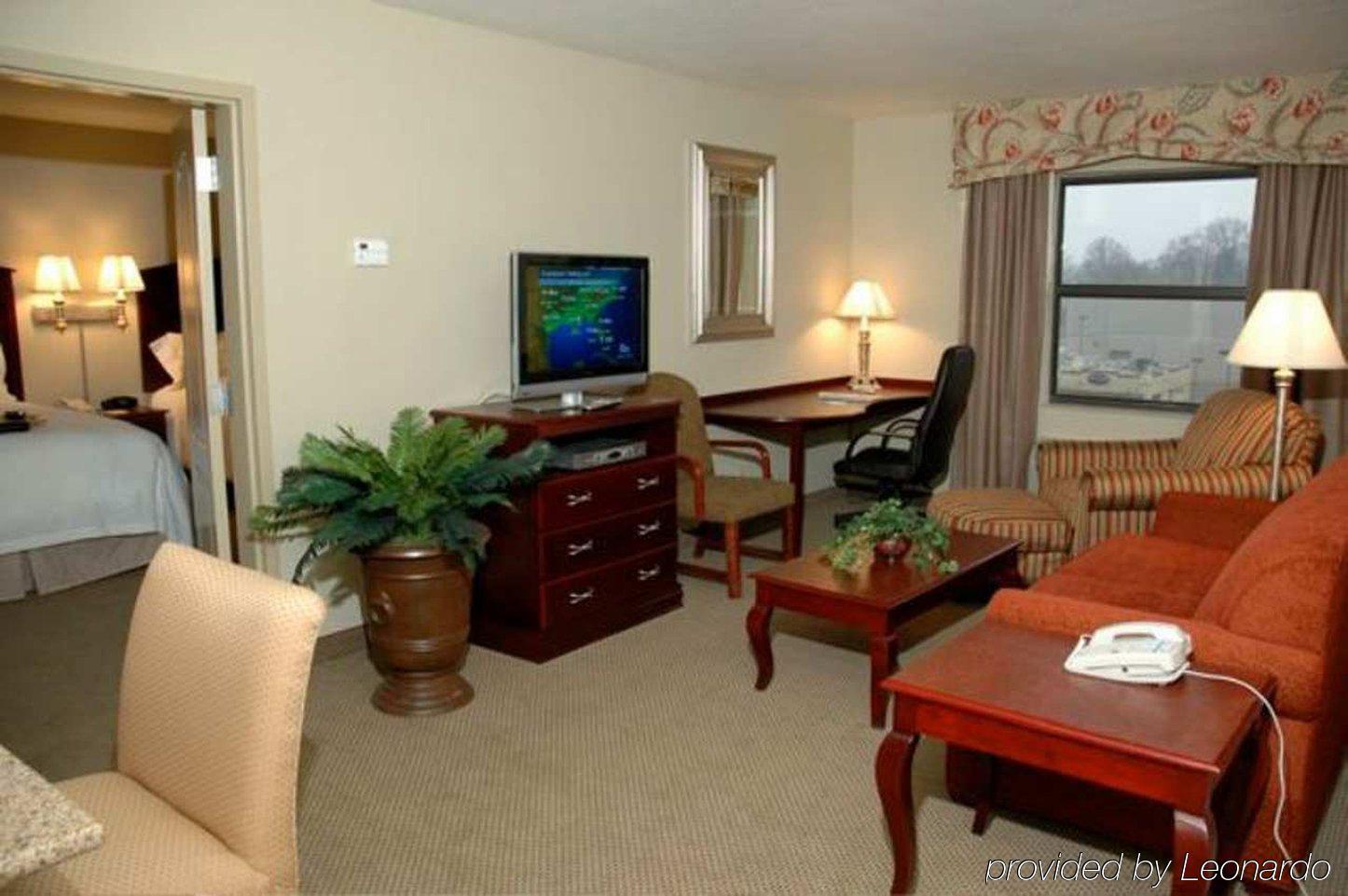 Hampton Inn & Suites-Florence Downtown חדר תמונה